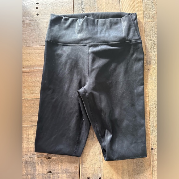 S Fabletics Faux Leather Leggings - Picture 2 of 3